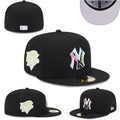 New York Yankees 59FIFTY Hat with Multicolor Logo and World Series Patch - Black