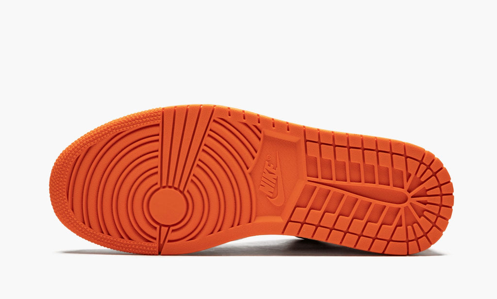 Air Jordan 1 Low Shattered Backboard Sneakers
