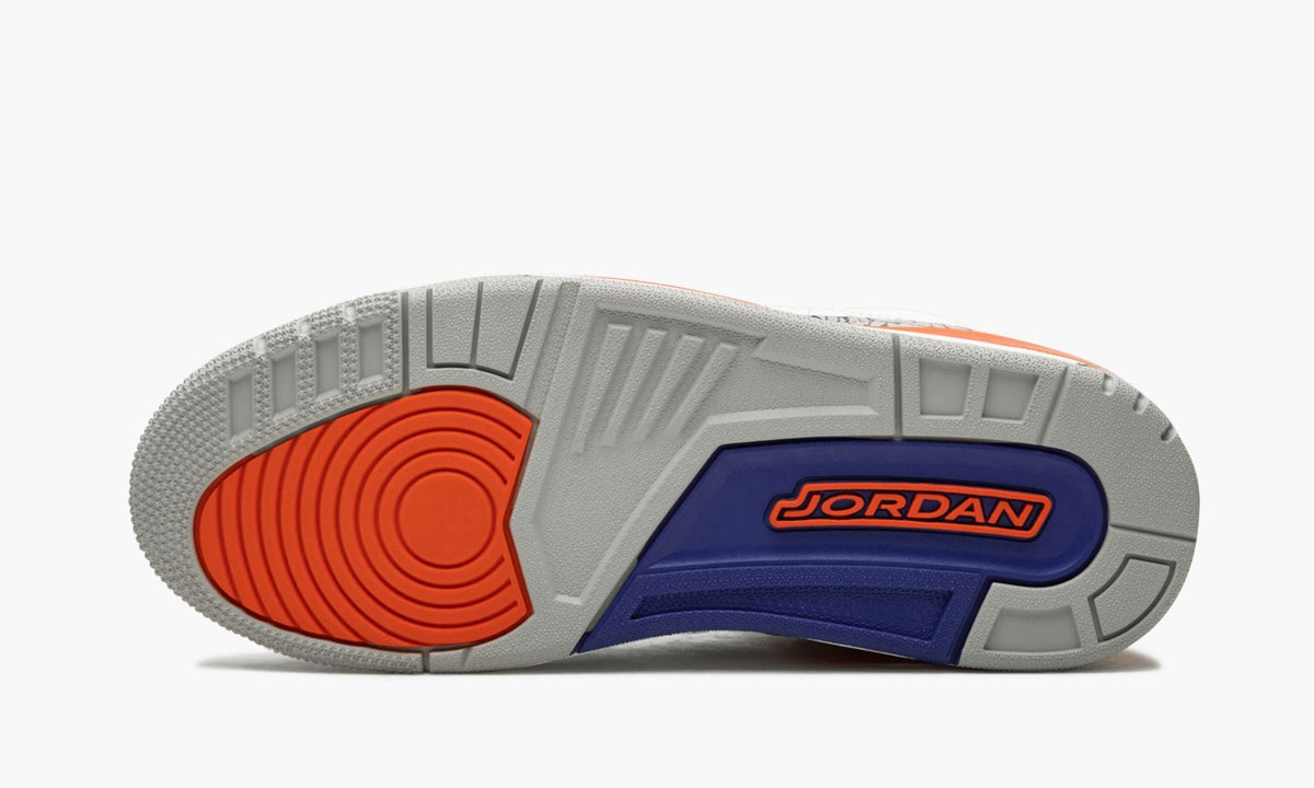 Air Jordan 3 Retro Knicks Sneakers