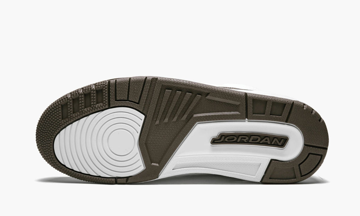 Air Jordan 3 Retro Mocha Sneakers