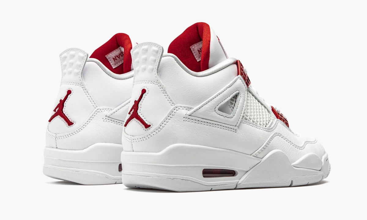 Air Jordan 4 Retro Metallic Pack - University Red Sneakers