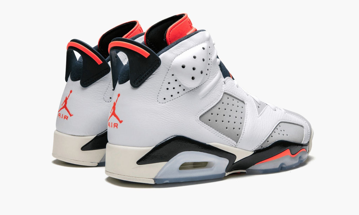 Air Jordan 6 Retro Tinker Hatfield Sneakers