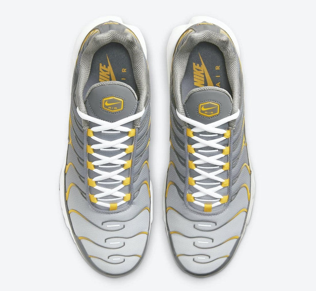 Nike Air Max Plus Particle Grey Dark Sulphur Sneakers