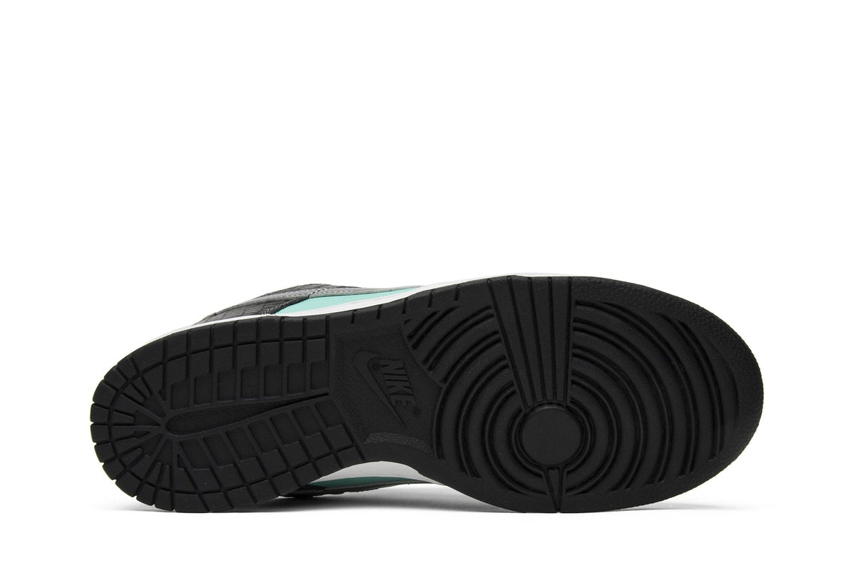 Nike Dunk Low Pro SB x Diamond Supply Co. Tiffany Sneakers