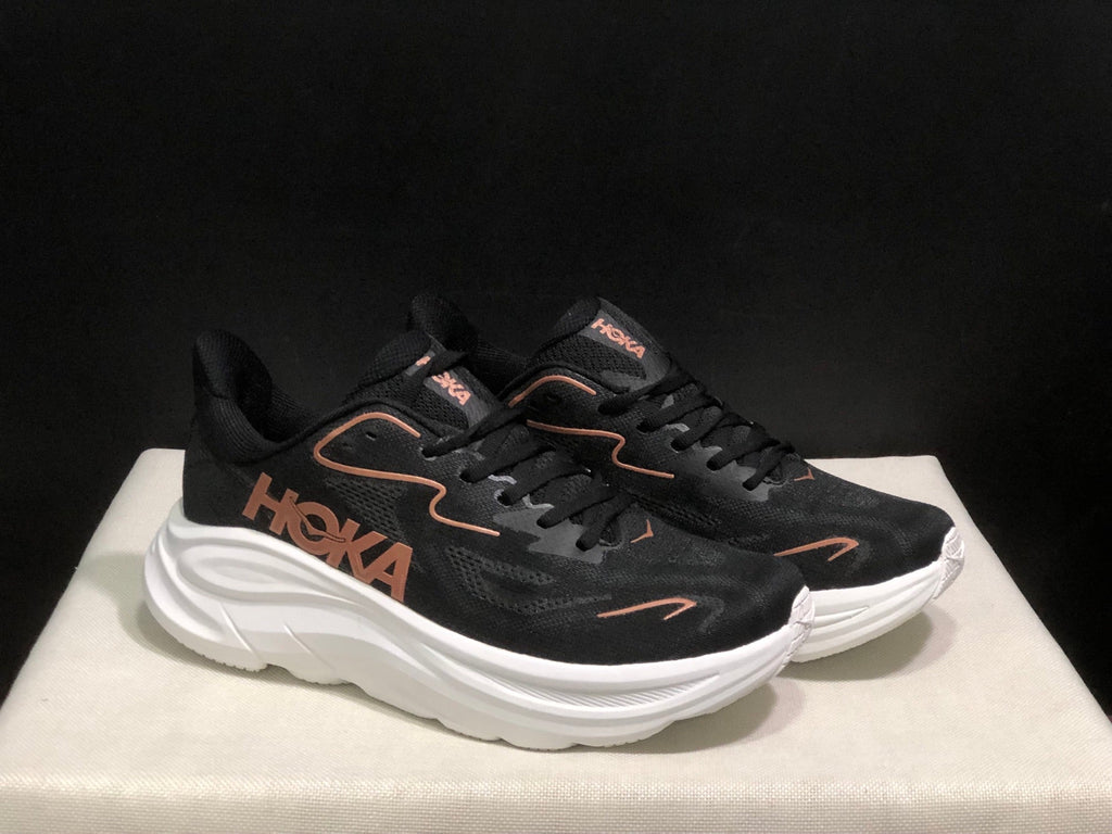 HOKA ONE ONE Clifton 10 Running Shoes