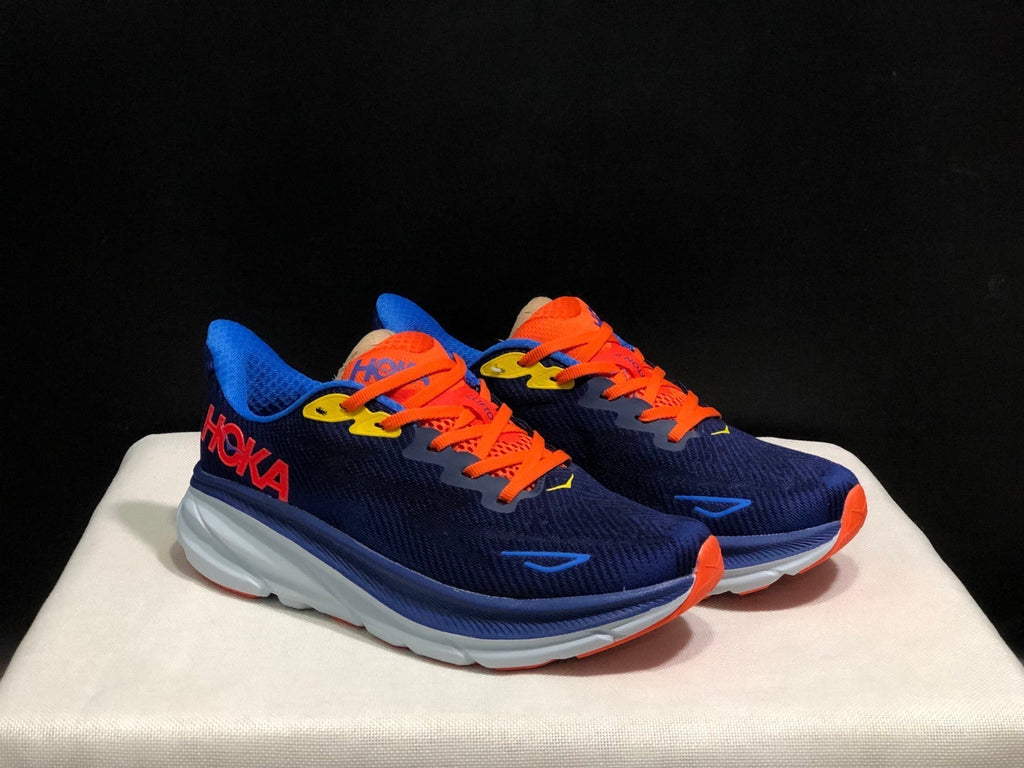 HOKA ONE ONE Clifton 9 Running Shoes