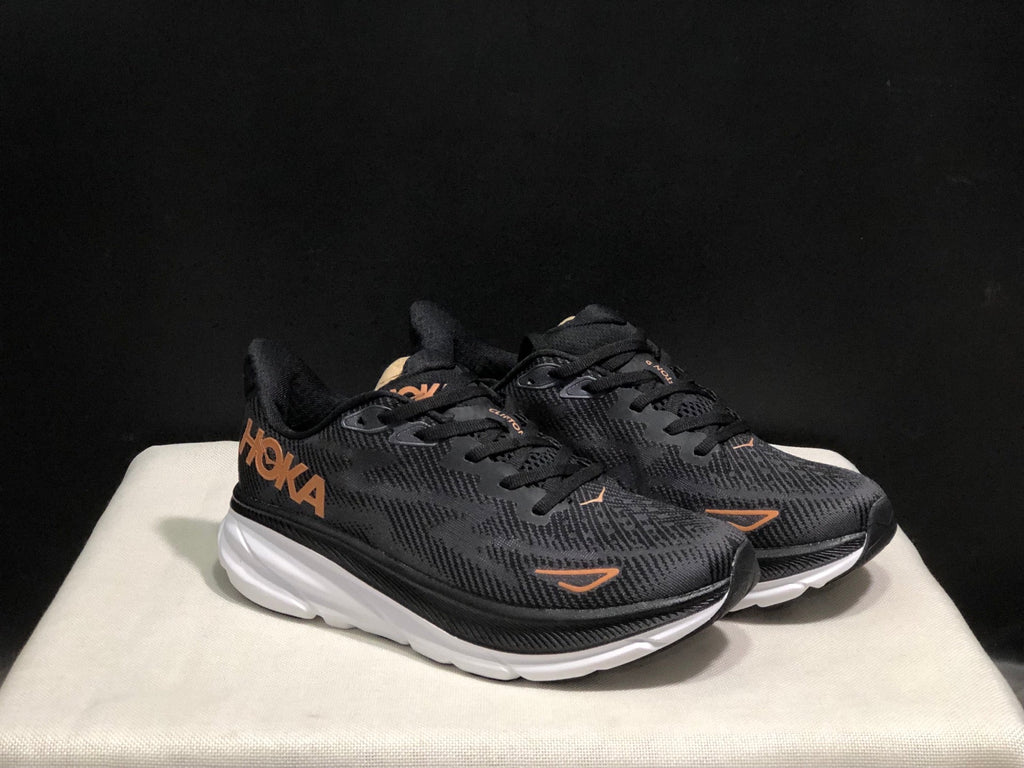 HOKA ONE ONE Clifton 9 Running Shoes